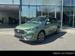 Groen, metallic lak Gebruikt 2024 Ford Kuga ST-Line X SUV | € 44.945 (Eerlijke prijs)