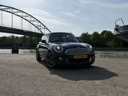 Zwart Gebruikt 2012 Mini Cooper Hatchback | € 6.495 (Eerlijke prijs)