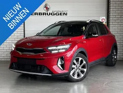 Rood Gebruikt 2021 Kia Stonic Platinum Edition SUV | € 21.880 (Goede deal)