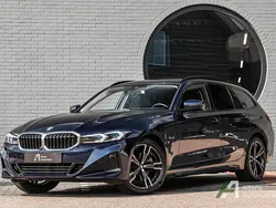 Blauw Gebruikt 2022 BMW 320e Comfort Edition Stationwagen | € 34.550 (Eerlijke prijs)