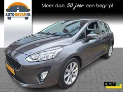 Grijs, metallic lak Gebruikt 2018 Ford Fiesta Trend Hatchback | € 11.995 (Eerlijke prijs)