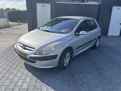 Grijs Gebruikt 2003 Peugeot 307 Hatchback | € 1.300 (Iets duurder)