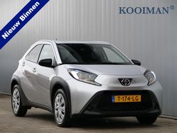 Grijs Gebruikt 2023 Toyota Aygo X Play SUV | € 15.495