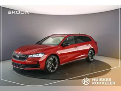 Rood, metallic lak Nieuw 2025 Skoda Superb Business Line Stationwagen | € 55.205 (Eerlijke prijs)