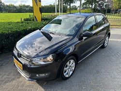 Zwart Gebruikt 2014 VW Polo Highline Hatchback | € 6.850 (Eerlijke prijs)