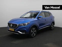 Blauw Gebruikt 2021 MG ZS Luxury Sedan | € 16.995 (Eerlijke prijs)
