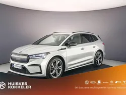 Grijs Gebruikt 2023 Skoda Enyaq iV SportLine SUV | € 32.400 (Eerlijke prijs)