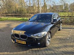 Zwart Gebruikt 2014 BMW 116 Hatchback | € 8.900 (Eerlijke prijs)