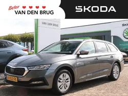 Grijs Gebruikt 2023 Skoda Octavia Business Line Stationwagen | € 23.400 (Eerlijke prijs)