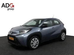 Grijs Gebruikt 2024 Toyota Aygo Play Hatchback | € 18.450 (Iets duurder)