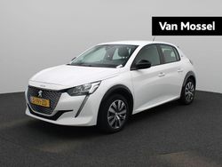 Wit Gebruikt 2023 Peugeot e-208 Active Hatchback | € 19.900 (Eerlijke prijs)