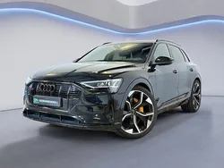 Zwart Gebruikt 2019 Audi e-tron Advanced Plus SUV | € 35.944 (Duur)