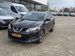 Zwart Gebruikt 2017 Nissan Qashqai N-Vision SUV | € 16.780 (Eerlijke prijs)