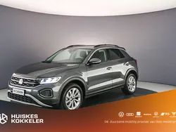 Grijs Gebruikt 2024 VW T-Roc Edition SUV | € 28.500 (Eerlijke prijs)