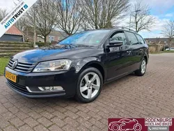 Zwart Gebruikt 2014 VW Passat Comfortline Stationwagen | € 9.450 (Goede deal)