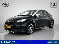 Zwart Gebruikt 2021 Toyota Yaris Executive Hatchback | € 22.900 (Eerlijke prijs)