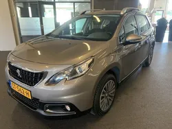 Grijs Gebruikt 2017 Peugeot 2008 Active SUV | € 10.450 (Eerlijke prijs)