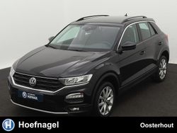 Zwart Gebruikt 2018 VW T-Roc Style SUV | € 18.900 (Goede deal)
