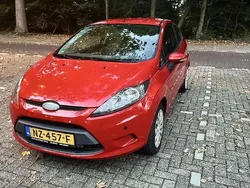Rood Gebruikt 2009 Ford Fiesta Limited Hatchback | € 3.500 (Eerlijke prijs)