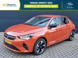 Dynamic orange (oranje metallic) Gebruikt 2023 Opel Corsa-e Hatchback | € 20.935 (Eerlijke prijs)