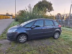 Paars Gebruikt 2010 Citroën C4 Picasso Tendance MPV | € 3.250 (Eerlijke prijs)