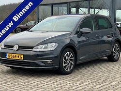 Grijs Gebruikt 2017 VW Golf VII Comfortline Hatchback | € 15.950 (Eerlijke prijs)