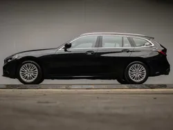 Zwart Gebruikt 2021 BMW 320 Stationwagen | € 25.945 (Goede deal)