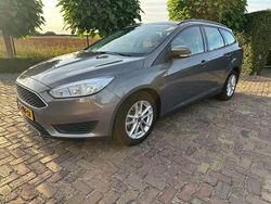 Bruin Gebruikt 2015 Ford Focus Trend Stationwagen | € 6.725 (Eerlijke prijs)
