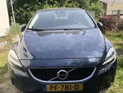 Blauw Gebruikt 2017 Volvo V40 Stationwagen | € 9.450