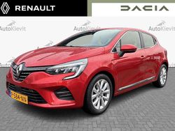 Hatchback Gebruikt 2022 Renault Clio V Intens Hatchback | € 15.950 (Eerlijke prijs)