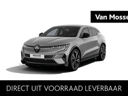 Grijs Nieuw 2025 Renault Mégane Iconic SUV | € 39.790 (Eerlijke prijs)