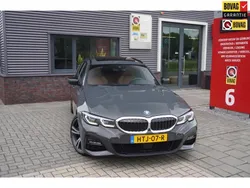 Grijs Gebruikt 2021 BMW 330 Stationwagen | € 36.950 (Duur)