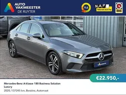 Grijs Gebruikt 2020 Mercedes A180 Business Sedan | € 22.950 (Goede deal)