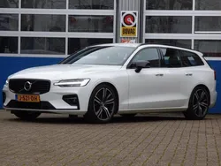 Wit Gebruikt 2020 Volvo V60 R-Design Stationwagen | € 19.999 (Goede deal)