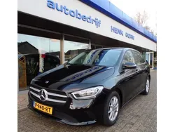 Zwart, metallic lak Gebruikt 2019 Mercedes B180 MPV | € 29.900 (Duur)