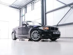 Zwart, metallic lak Gebruikt 2009 BMW 118 Cabriolet Executive Cabriolet | € 10.990 (Iets duurder)