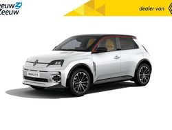 Twotone blanc nacré / noir étoilé Nieuw 2025 Renault R5 Iconic Hatchback | € 27.265 (Eerlijke prijs)