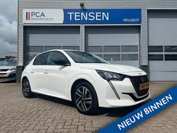 Wit Gebruikt 2022 Peugeot 208 Allure Hatchback | € 18.450 (Eerlijke prijs)