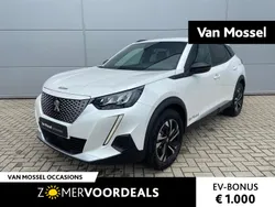 Wit Gebruikt 2023 Peugeot e-2008 Allure SUV | € 30.735
