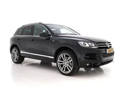 Deep black (zwart metallic) Gebruikt 2013 VW Touareg Comfortline SUV | € 16.945 (Eerlijke prijs)