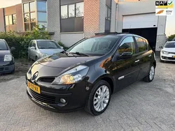 Zwart Gebruikt 2007 Renault Clio R.S. Rip Curl Hatchback | € 2.750 (Eerlijke prijs)