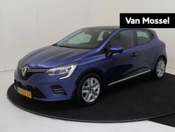 Ironblauw rqh Gebruikt 2020 Renault Clio V Zen Hatchback | € 14.435 (Eerlijke prijs)