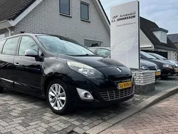 Zwart Gebruikt 2010 Renault Grand Scénic III MPV | € 1.750