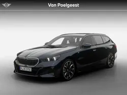 Zwart, metallic lak Nieuw 2025 BMW 530e M Sport Stationwagen | € 96.223 (Duur)