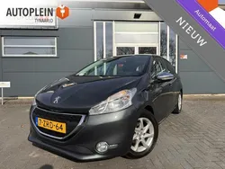 Grijs Gebruikt 2015 Peugeot 208 Style Hatchback | € 6.995 (Eerlijke prijs)