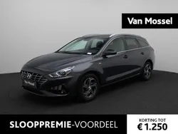Grijs Gebruikt 2024 Hyundai i30 Comfort Hatchback | € 19.900 (Super prijs)