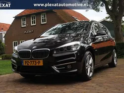 Bruin Gebruikt 2017 BMW 220 Executive Stationwagen | € 14.945 (Eerlijke prijs)