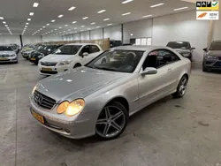 Grijs, metallic lak Gebruikt 2004 Mercedes CLK320 Elegance Coupé | € 3.499 (Eerlijke prijs)