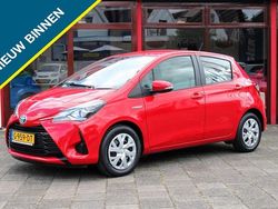 Rood Gebruikt 2019 Toyota Yaris Active Hatchback | € 15.450 (Eerlijke prijs)