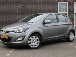 Grijs Gebruikt 2013 Hyundai i20 Hatchback | € 7.500 (Eerlijke prijs)